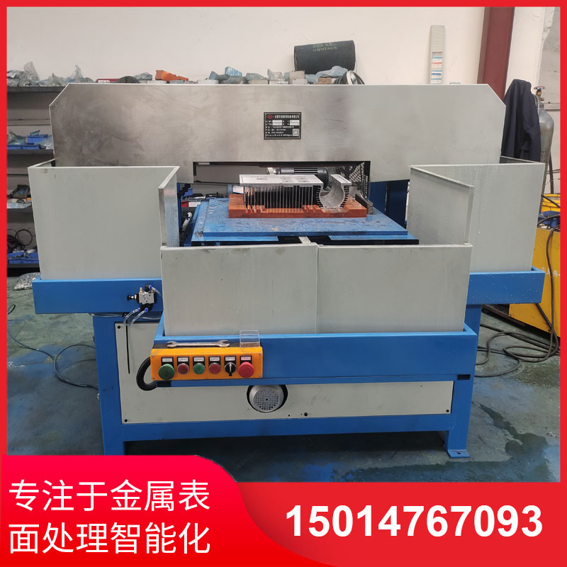 鋁(lv)材直(zhi)紋(wen)拉(la)絲機(ji)生産(chan)供應(ying)