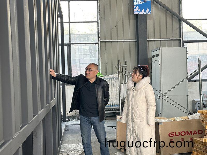 热烈欢迎青岛港项目荆总莅临我司视察工作